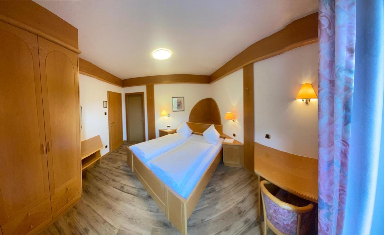 Hotel Sturmhof Chiusa Esterno foto